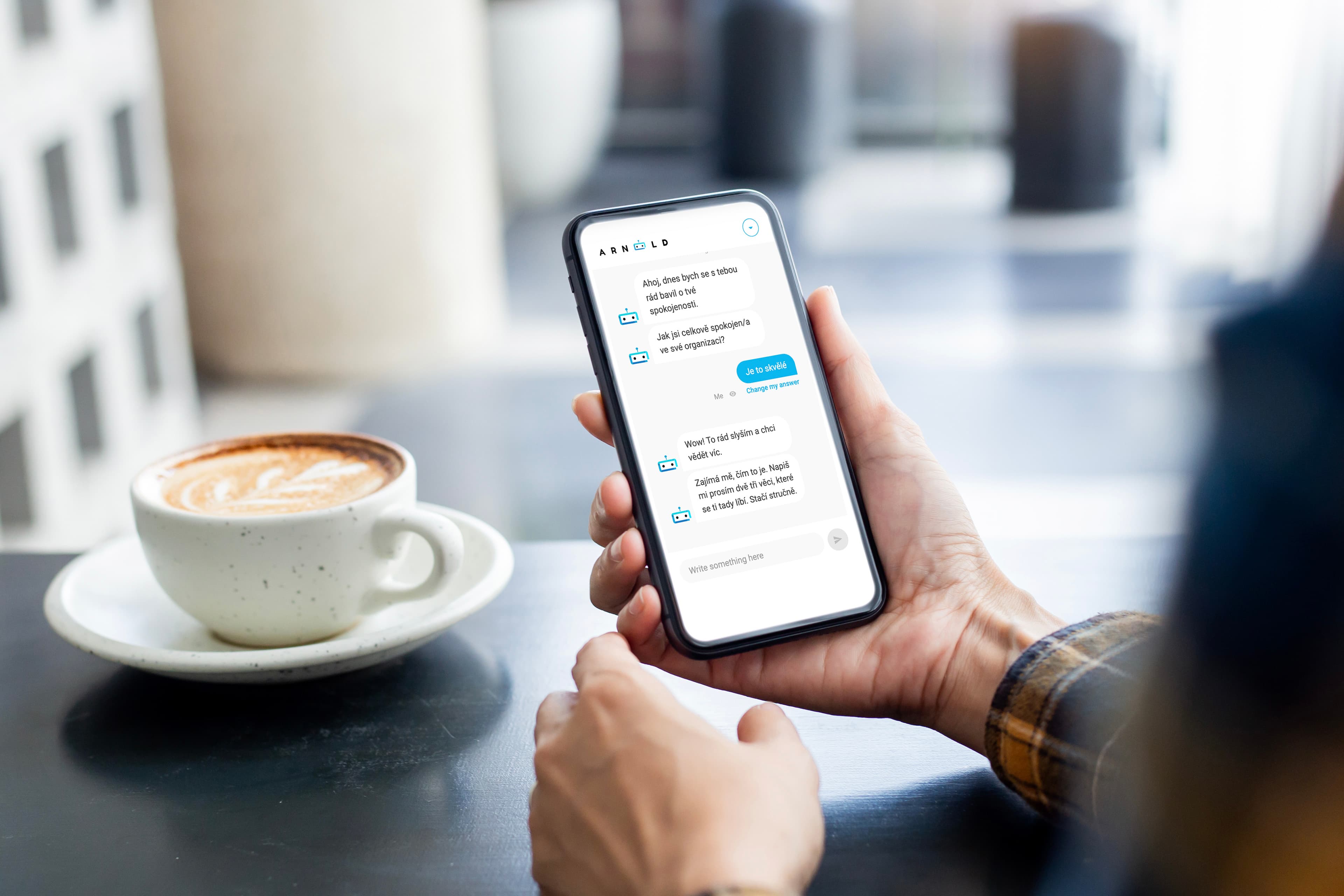 Chatbot Arnold ve firmách